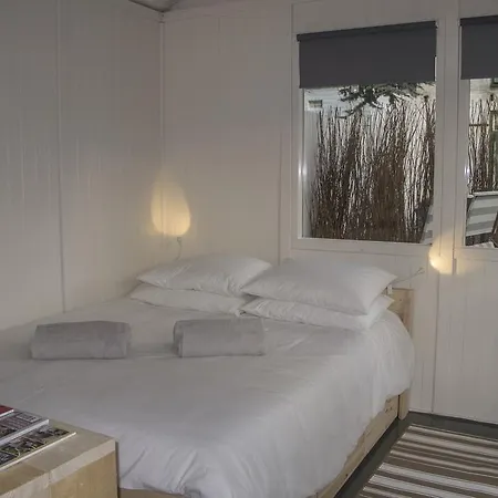 بيت للعطل Tiny House Madame Jeanette Nabij Centrum En Zee