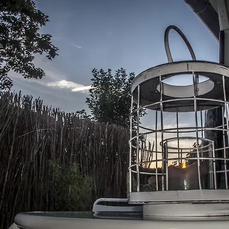 Tiny House Madame Jeanette Nabij Centrum En Zee *