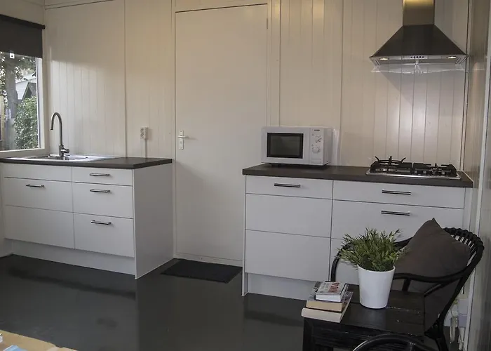 Holiday home Tiny House Madame Jeanette Nabij Centrum En Zee Zandvoort