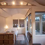 Casa de Férias Tiny House Madame Jeanette Nabij Centrum En Zee Zandvoort