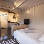 Casa de Férias Tiny House Madame Jeanette Nabij Centrum En Zee Zandvoort
