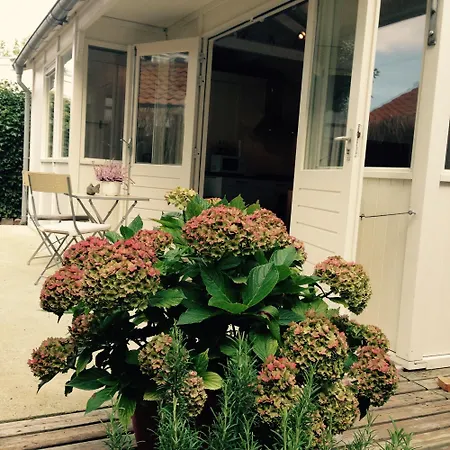 Tiny House Madame Jeanette Nabij Centrum En Zee Casa de Férias Zandvoort